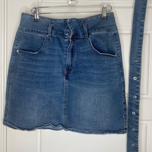 !! REFUGE JEAN SKIRT + MATCHING BELT !!
